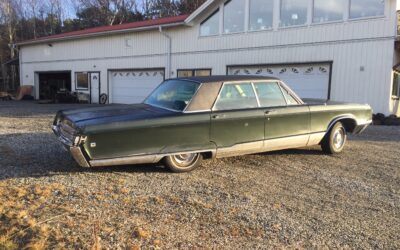 1968 CHRYSLER NEW YORKER 4 D HT SÅLD