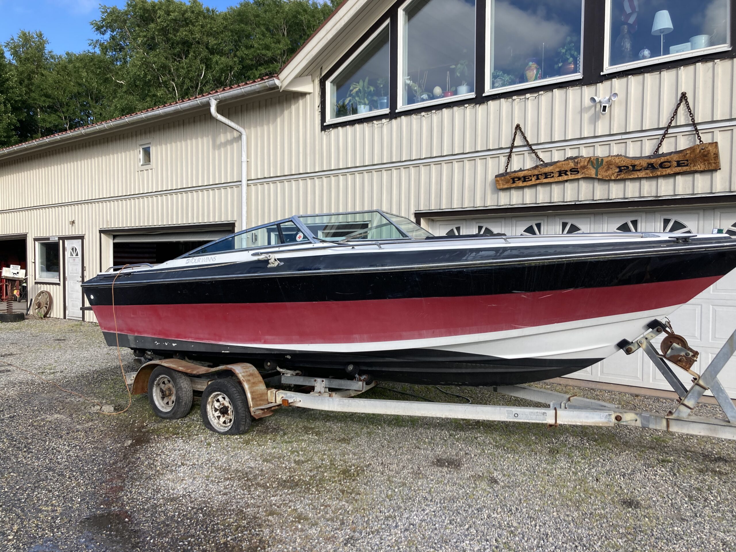 1988 FOUR WINNS LIBERATOR 23 FOT såld