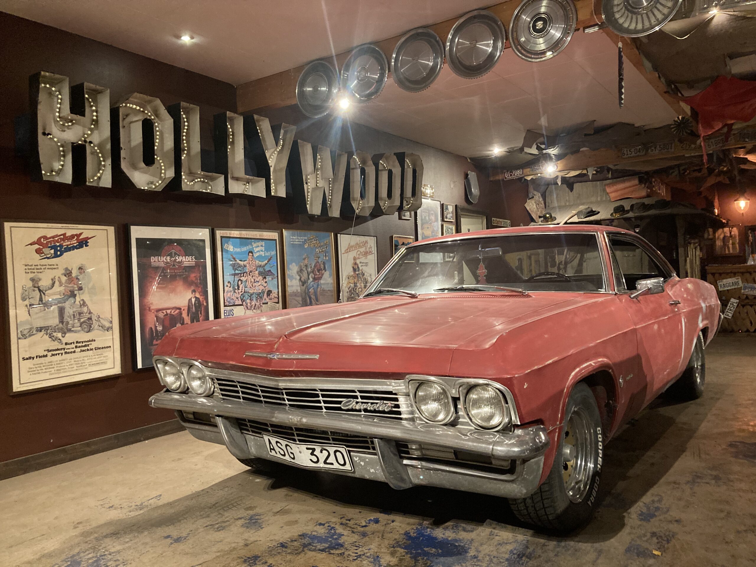 1965 CHEVROLET IMPALA COUPE 2 DHT SÅLD