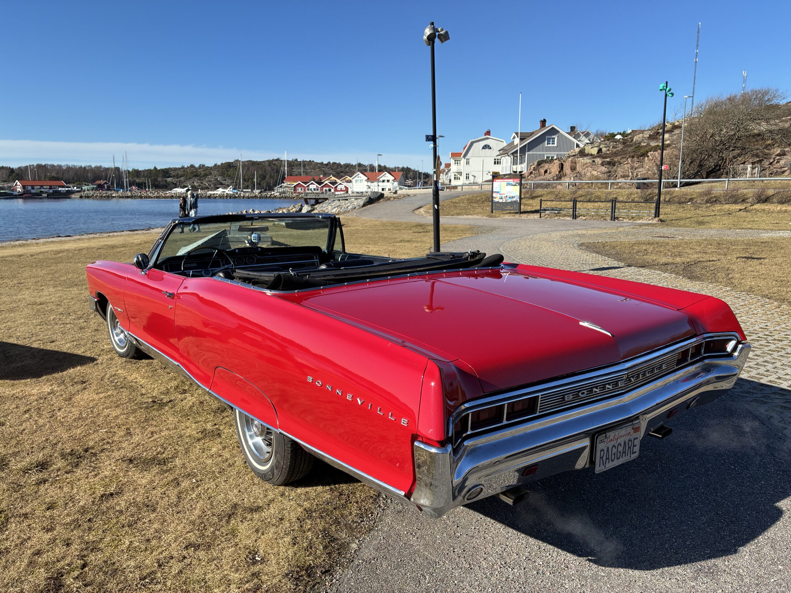 1965 PONTIAC BONNEVILLE CAB SÅLD